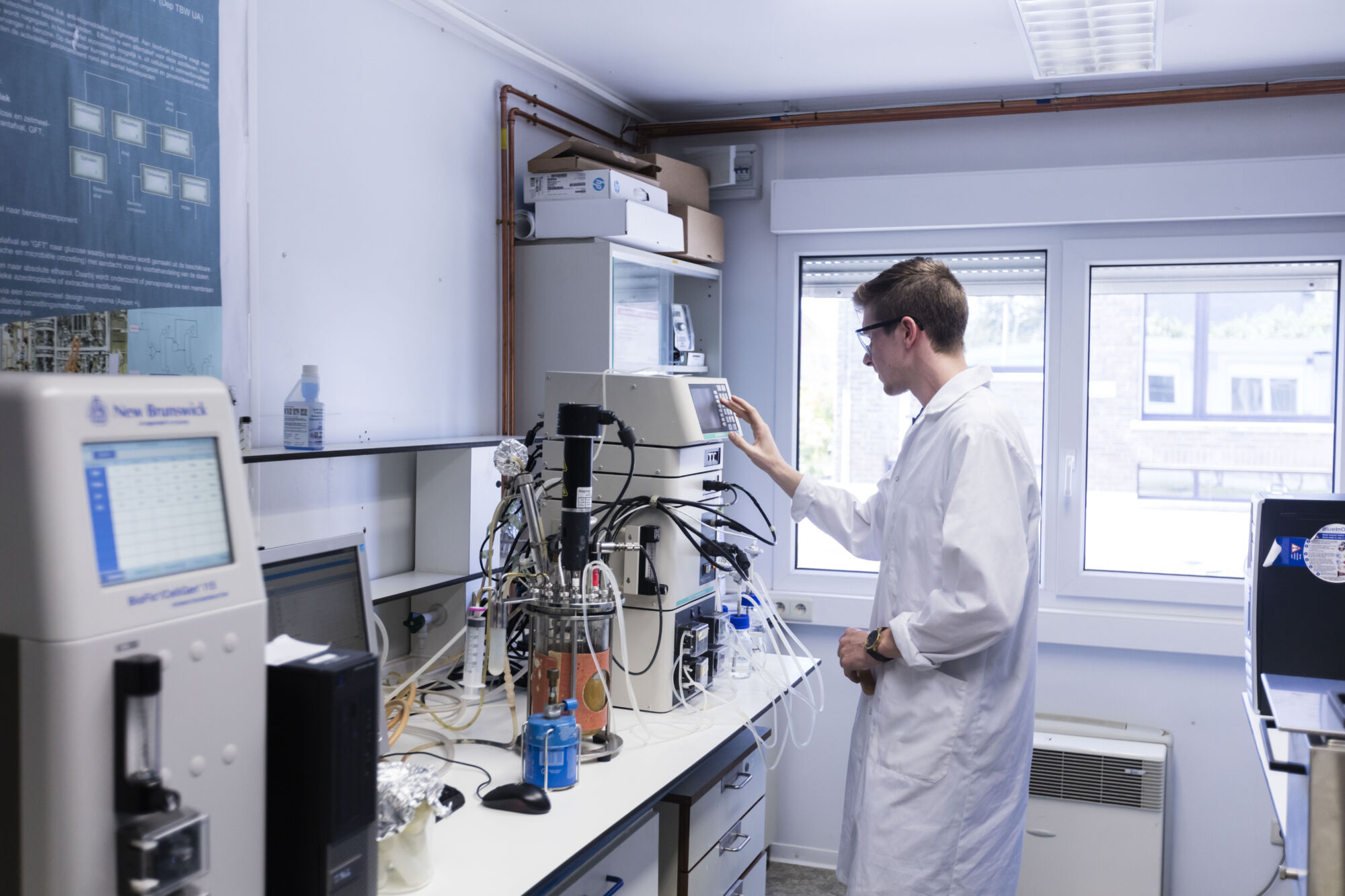 Industriële wetenschappen chemie en biochemie (10).jpg