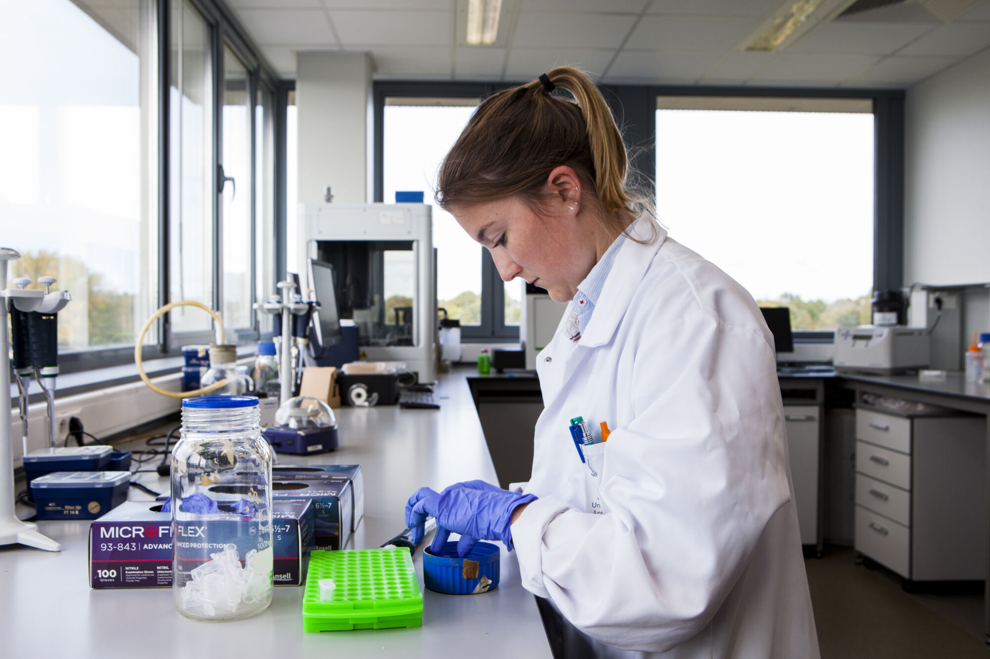 Laboratory of Medical Microbiology (44).jpg
