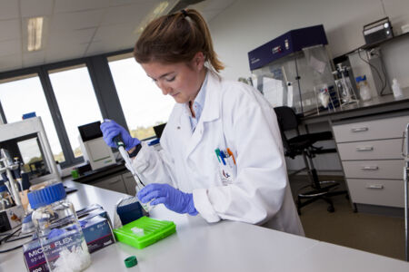 Laboratory of Medical Microbiology (48).jpg