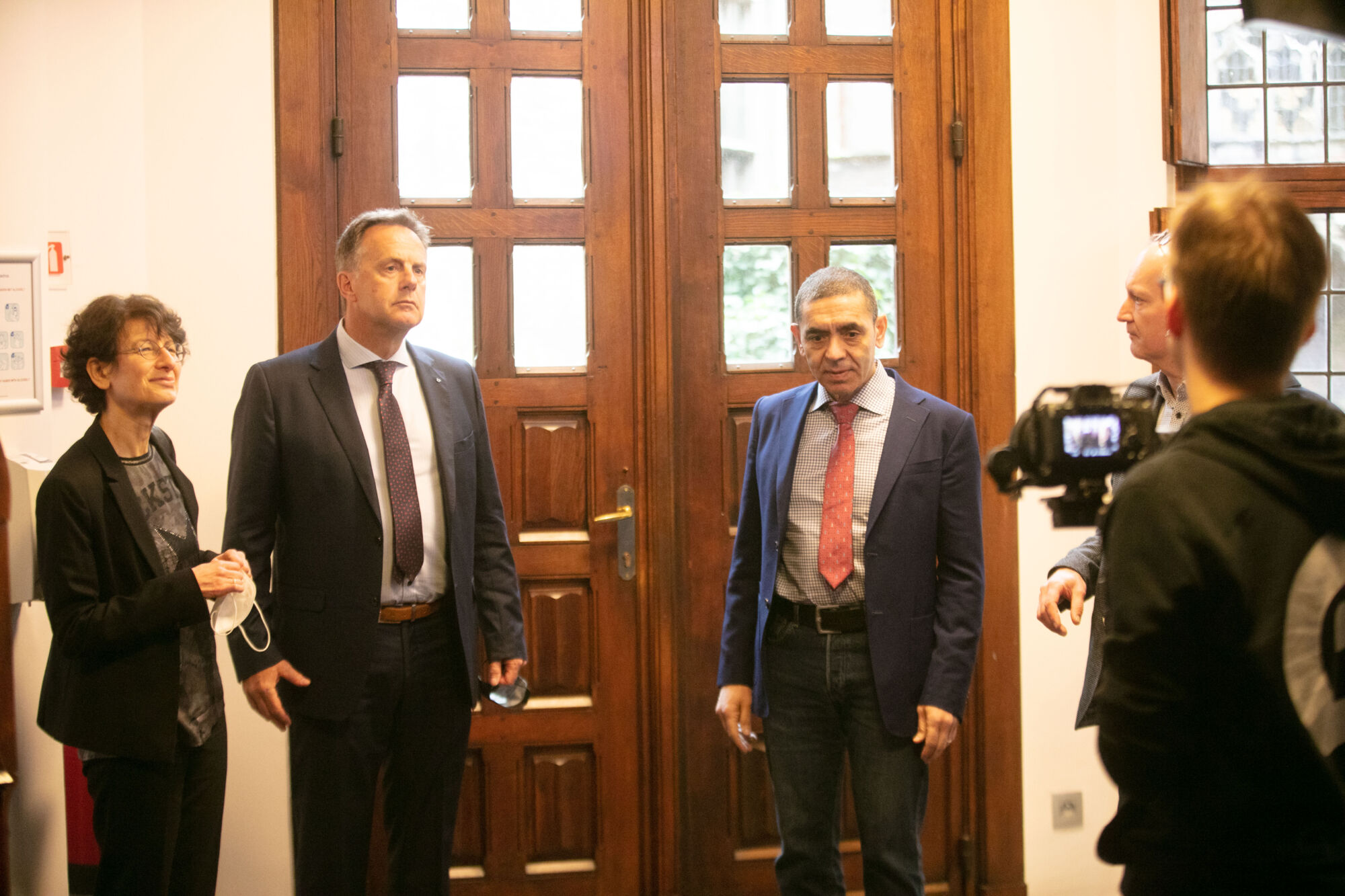 Eredoctoraten Uğur Şahin en Özlem Türeci (02).jpg
