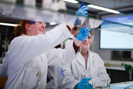 Practicum chemie voor handelsingenieurs (2).jpg