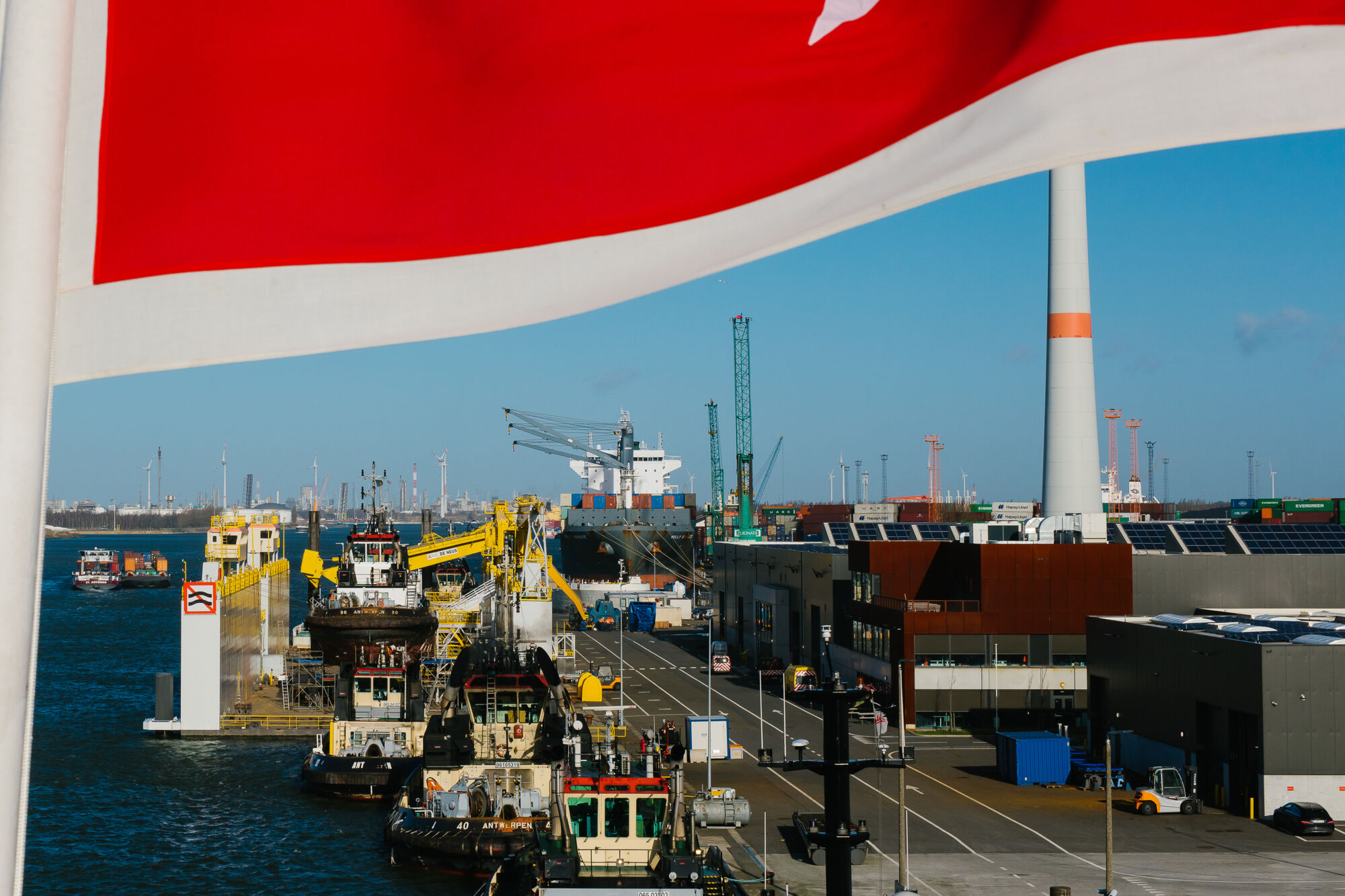 Openingsbeeld Port of the Future (6).jpg