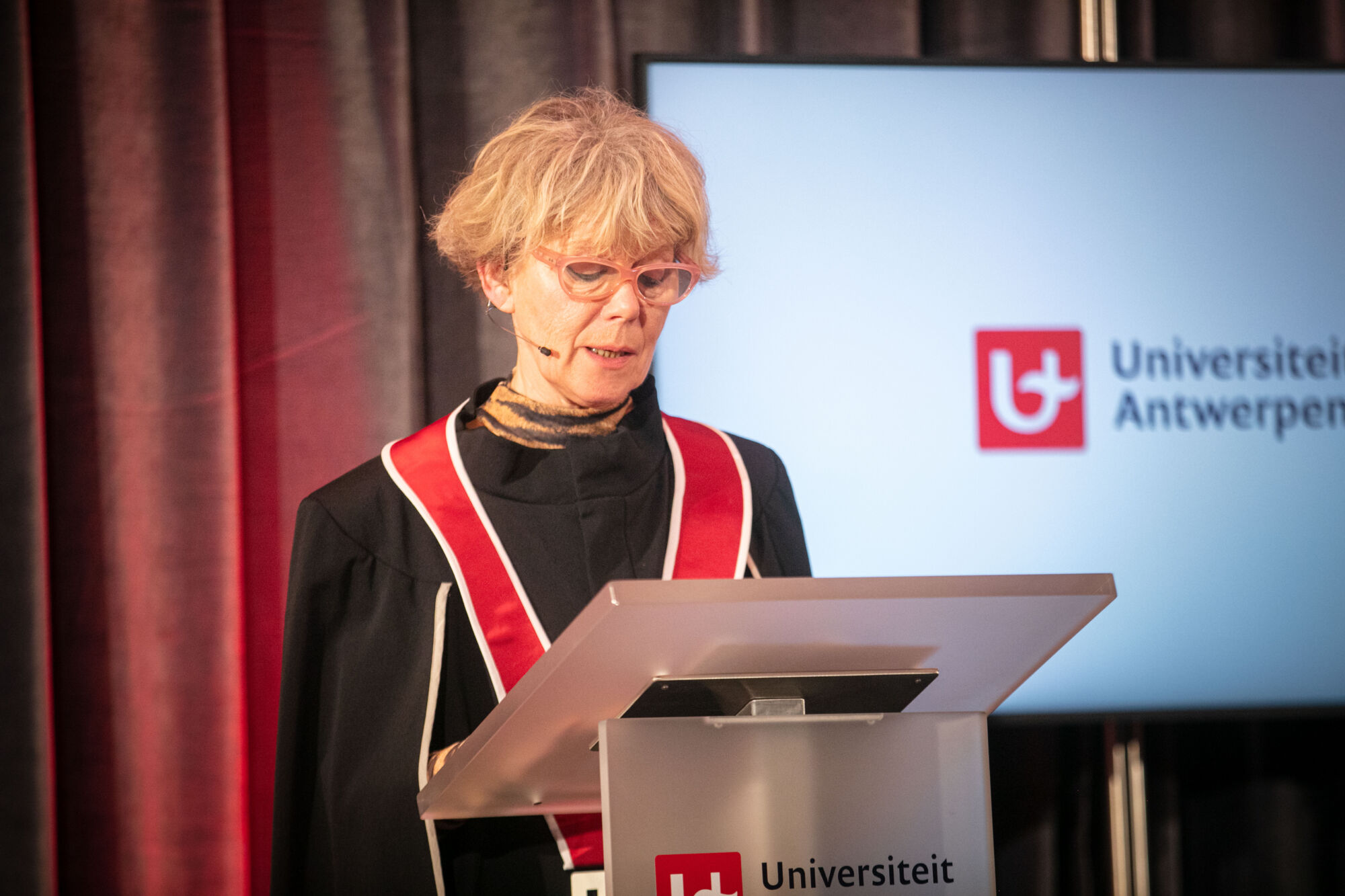 Eredoctoraten Anne-Mie Van Kerckhoven en Paul Van Hoeydonck (49).jpg