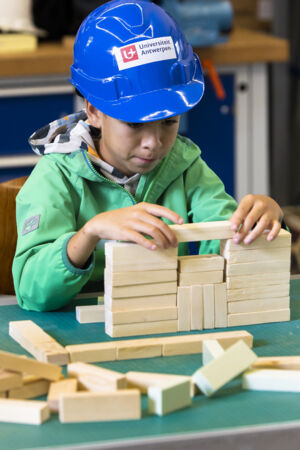 Kinderuniversiteit 2021 - Kracht in bruggen en kathedralen (89)