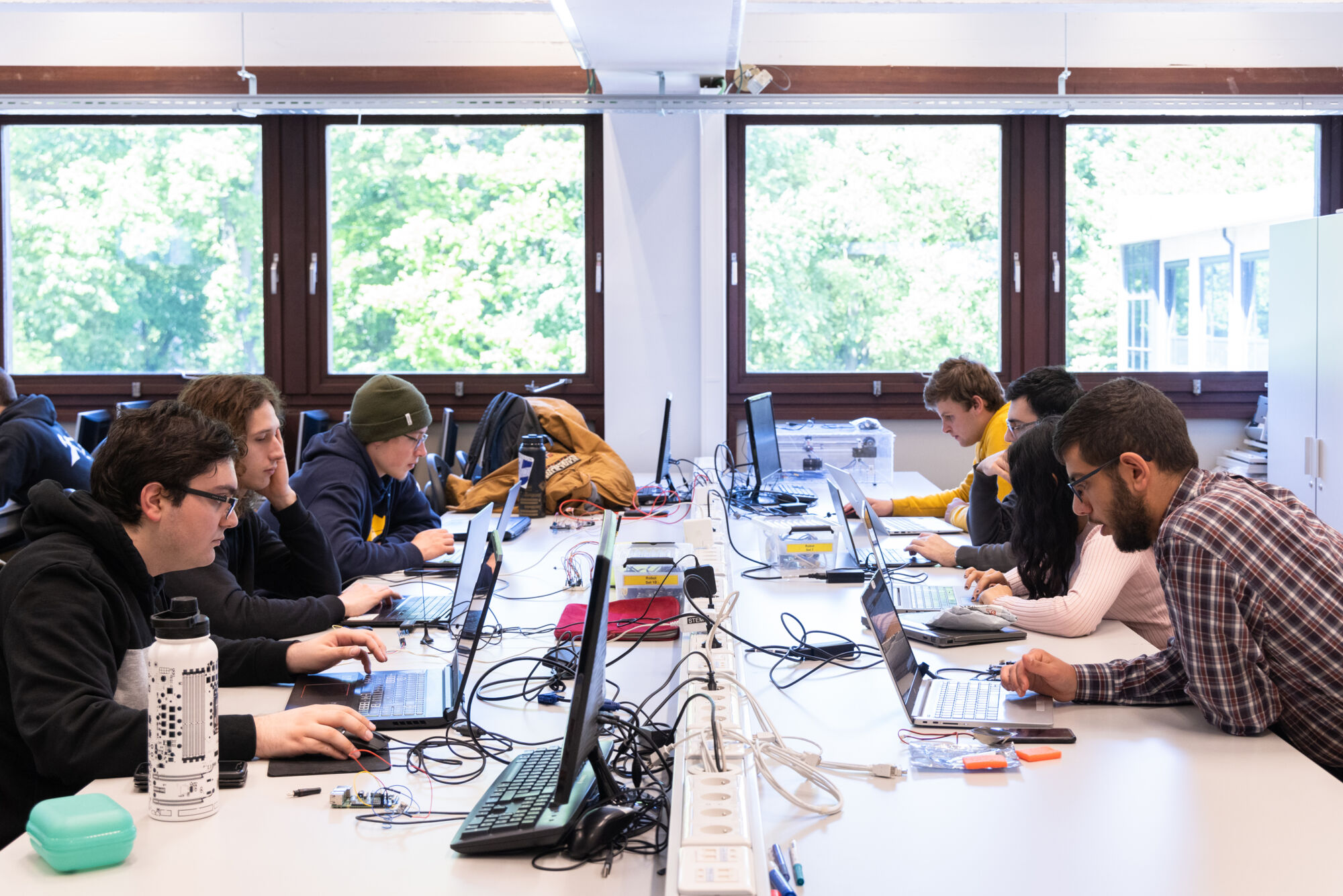 lessen IW: elektronica-ICT