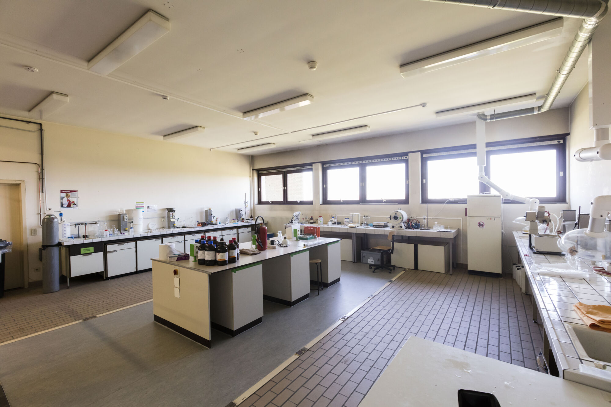 Industriële wetenschappen chemie en biochemie (64).jpg