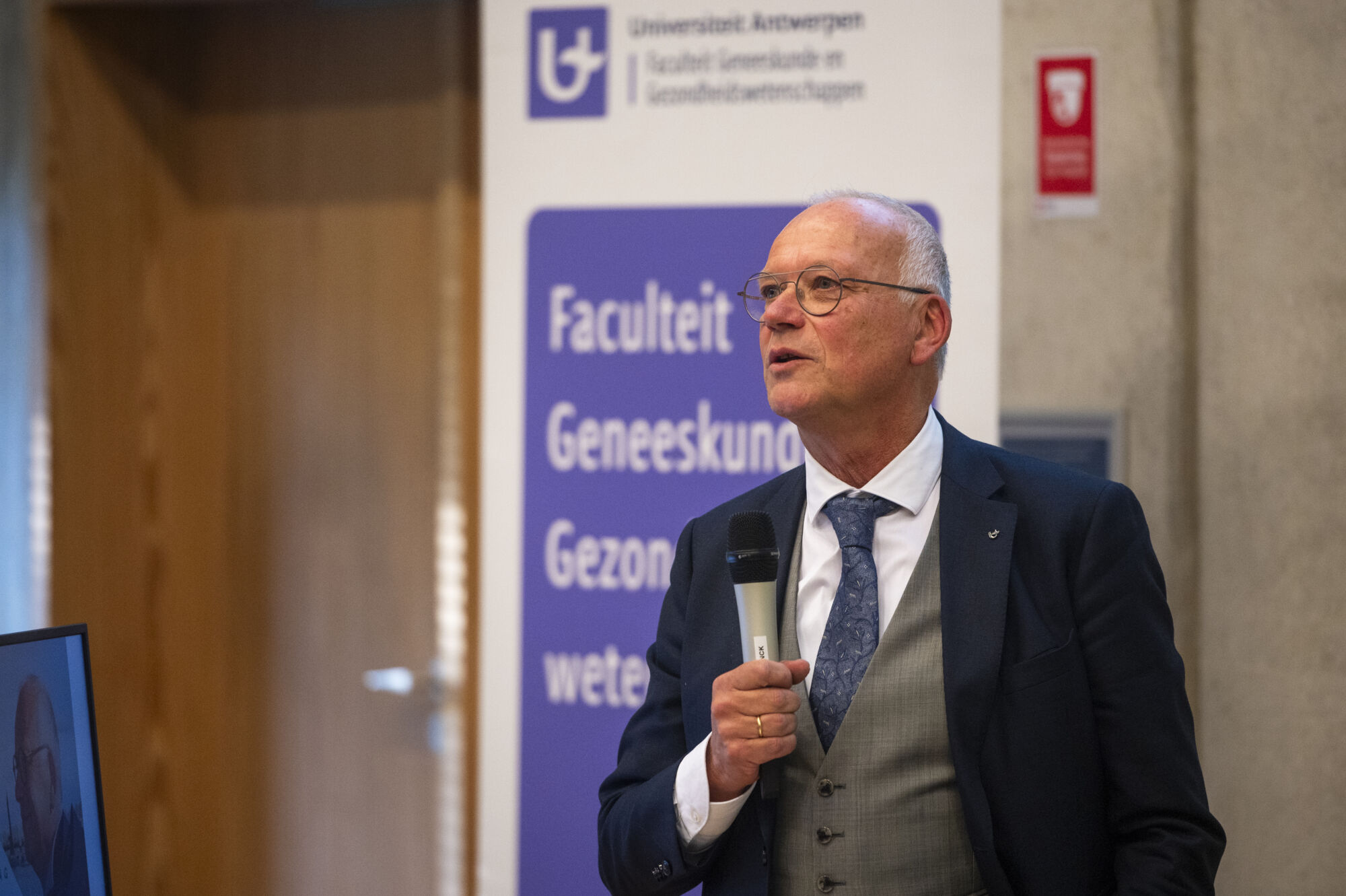 Emeritaat Peter Van Bogaert