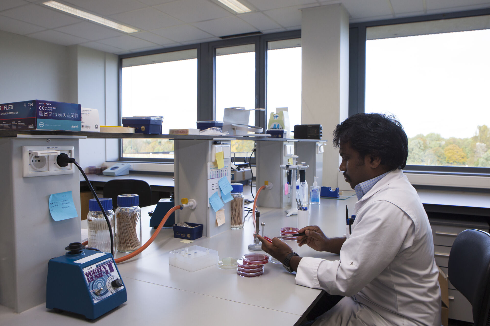 Laboratory of Medical Microbiology (2).jpg