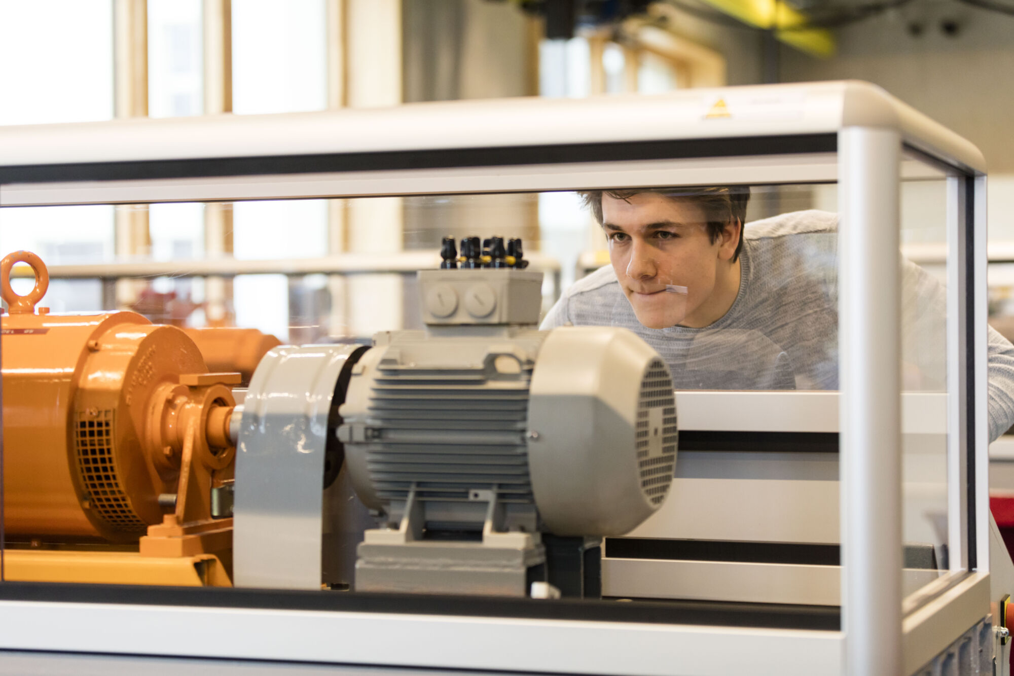 Elektromechanica laboratorium (50).jpg