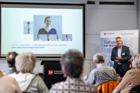 Info- en netwerkreceptie schenken en legateren aan UAntwerpen