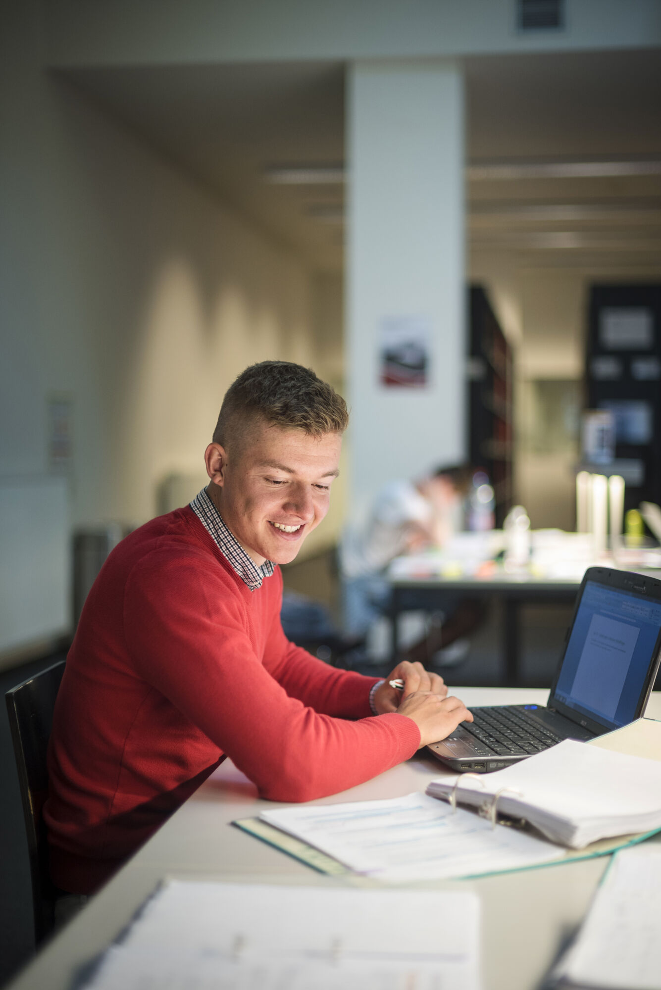 Studeren in de bibliotheek (14).jpg