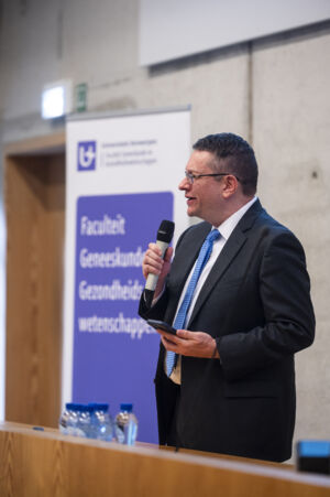 Emeritaat Peter Van Bogaert