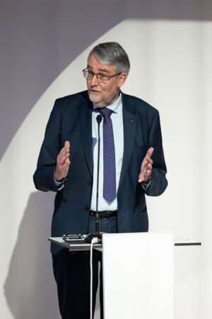 050_symposium_UMCA_4525-2.jpg