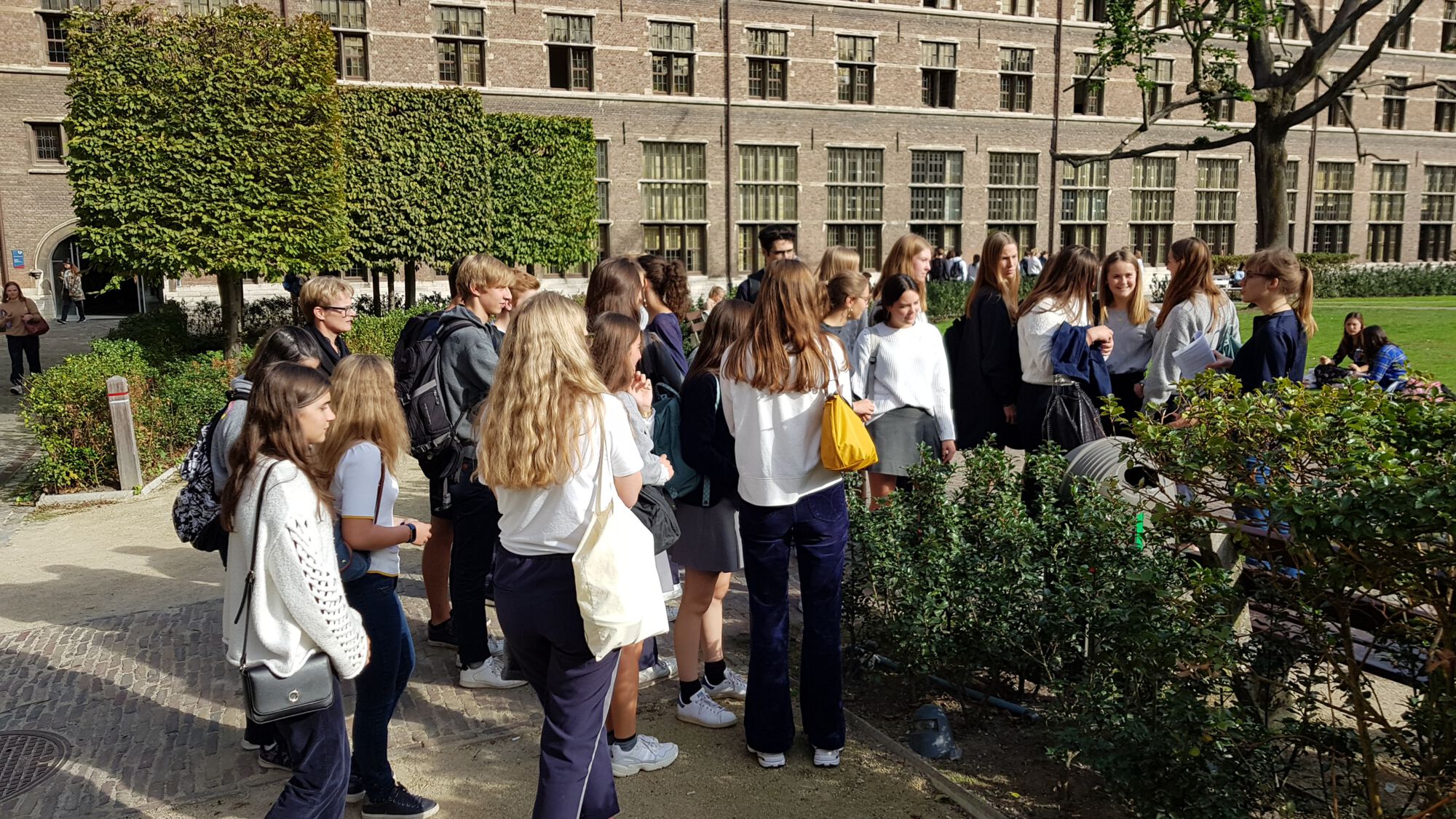 Rondleiding scholieren.jpg