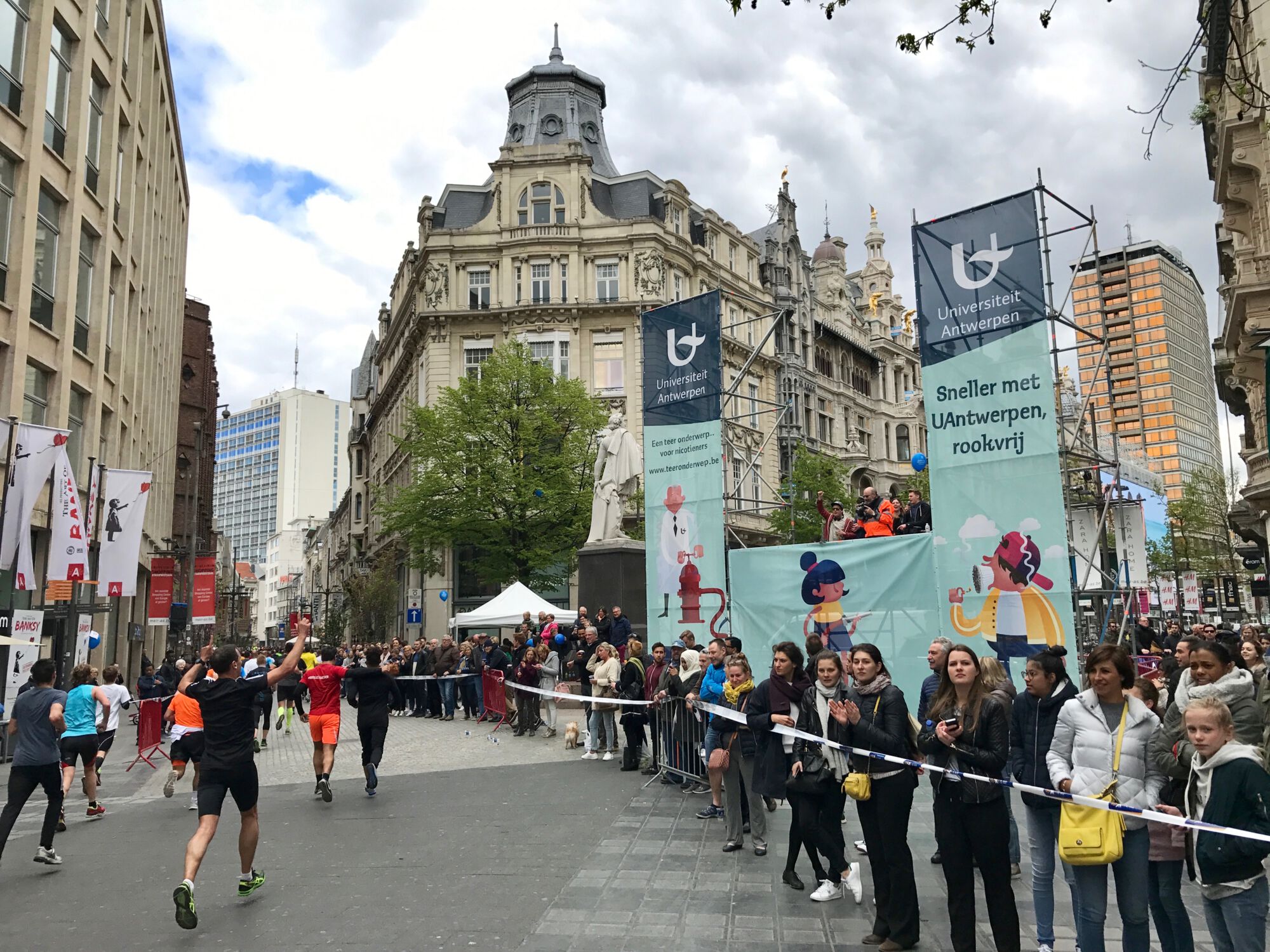 Antwerp 10 Miles & Marathon 2017 (1).jpg