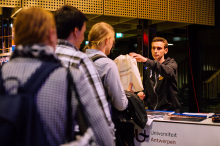 Alumniborrel exacte, medische en ingenieurswetenschappen 2019 (12).jpg