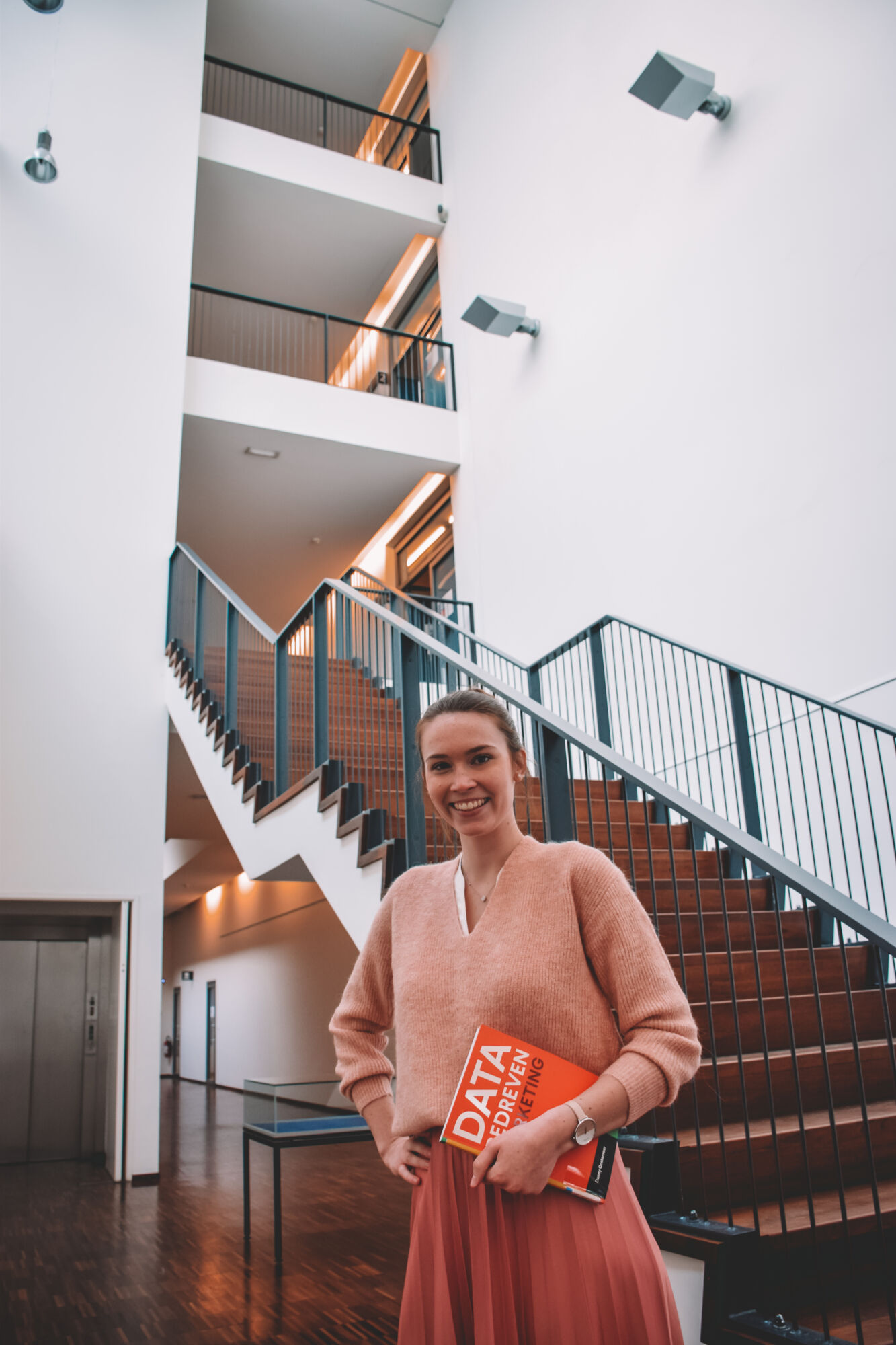 Studente aan Bibliotheek (2).jpg