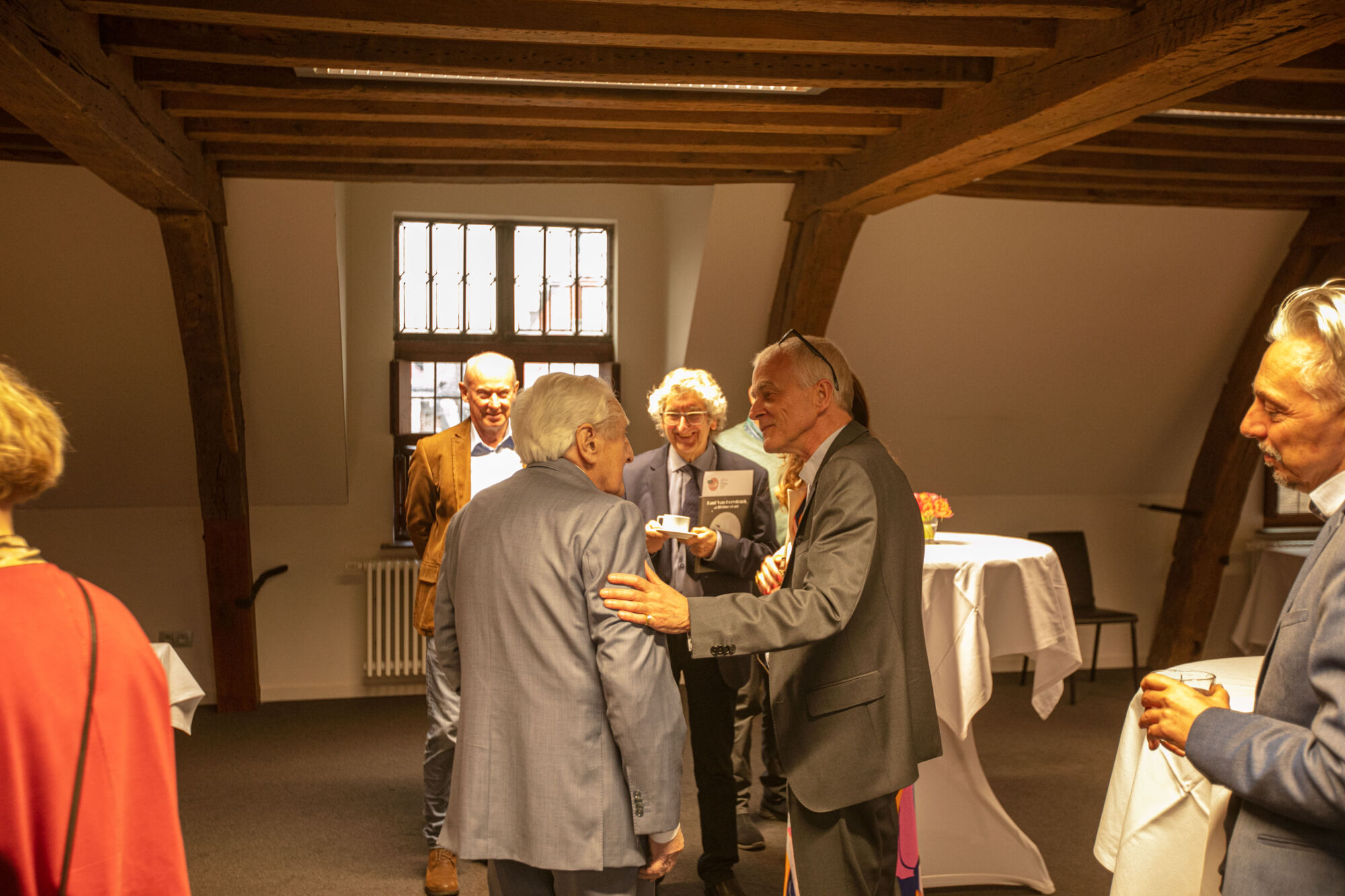 Eredoctoraten Anne-Mie Van Kerckhoven en Paul Van Hoeydonck (01).jpg