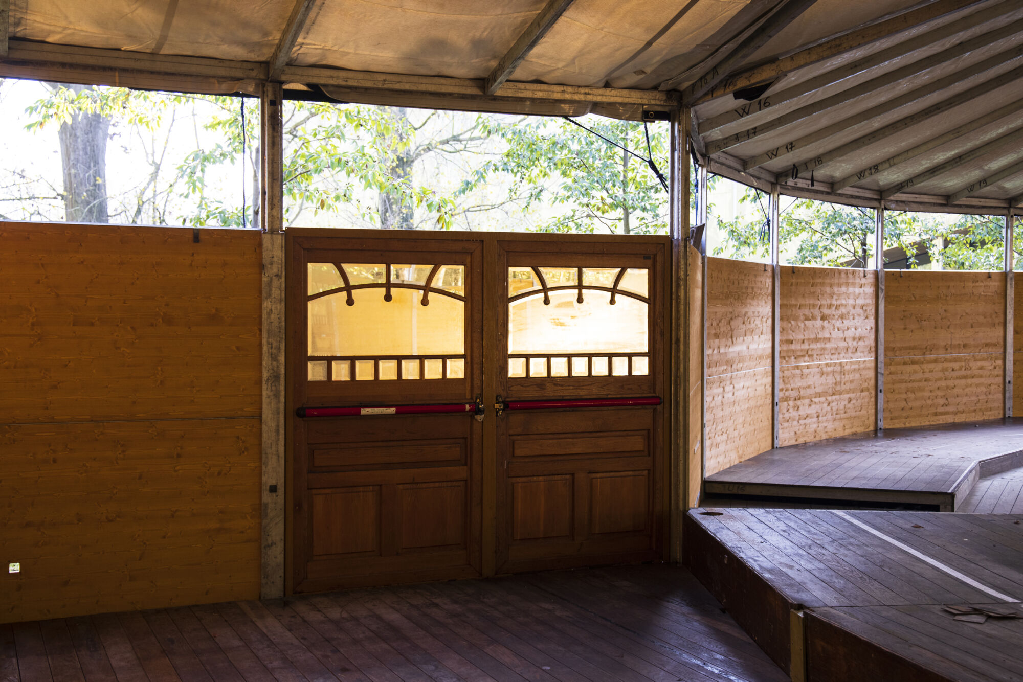 Spiegeltent Campus Drie Eiken