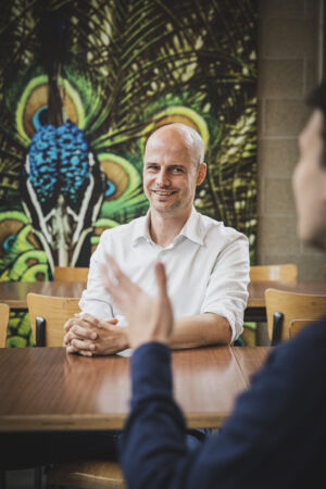 Moet de universiteit AI omarmen