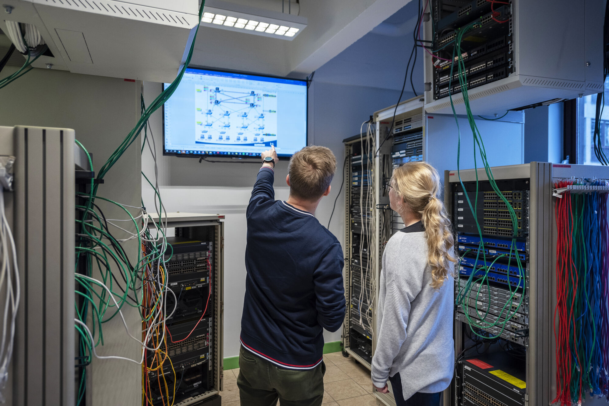 Elektronica-ICT (2).jpg