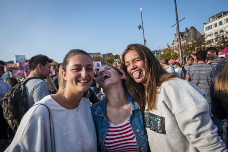 Students on Stage - Sint-Jansplein (32).jpg