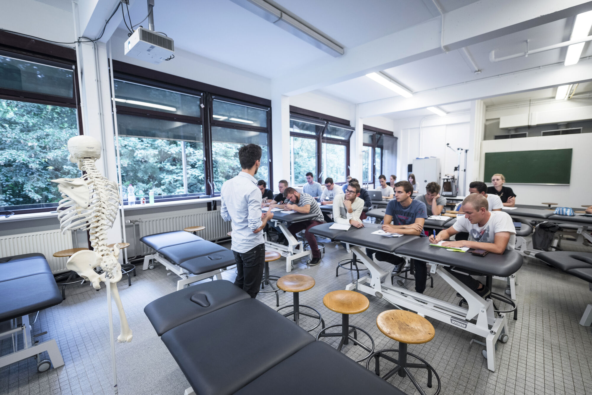 Praktijkles revalidatiewetenschappen en kinesitherapie (13).jpg