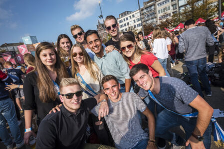 Students on Stage - Sint-Jansplein (09).jpg