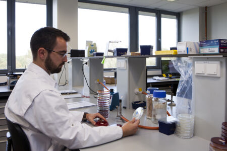 Laboratory of Medical Microbiology (7).jpg