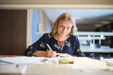 Studeren in de bibliotheek (27).jpg