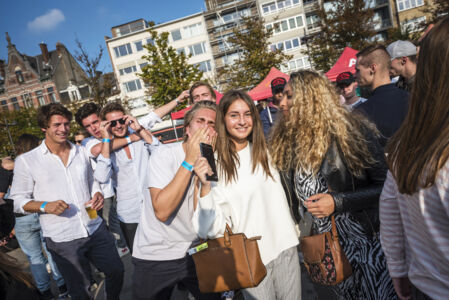 Students on Stage - Sint-Jansplein (17).jpg