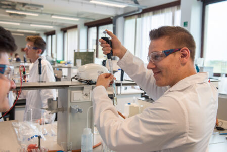 Geïntegreerd practicum bio-ingenieurswetenschappen (16).jpg