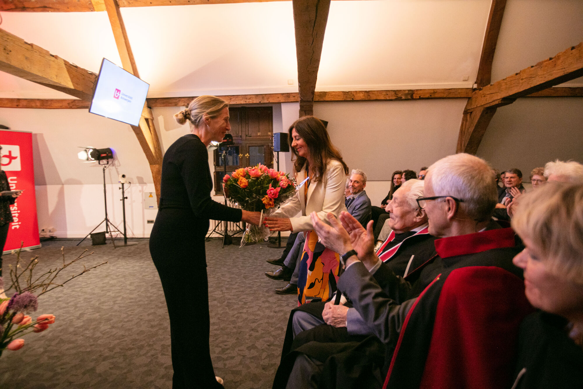 Eredoctoraten Anne-Mie Van Kerckhoven en Paul Van Hoeydonck (38).jpg