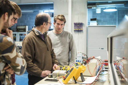 Ingenieurswetenschappen labo (09).jpg