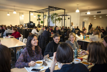 Komida Stadscampus - Jonathan Ramael-6.jpg