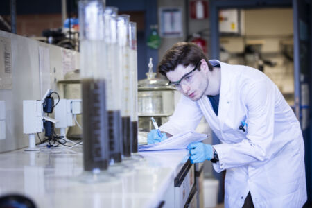 Industriële wetenschappen chemie en biochemie (42).jpg
