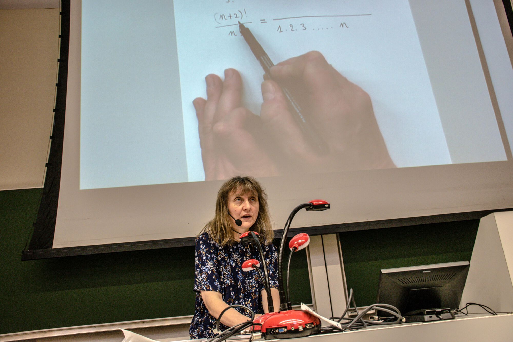 Voorbereidende cursus wiskunde voor economen (1).jpg