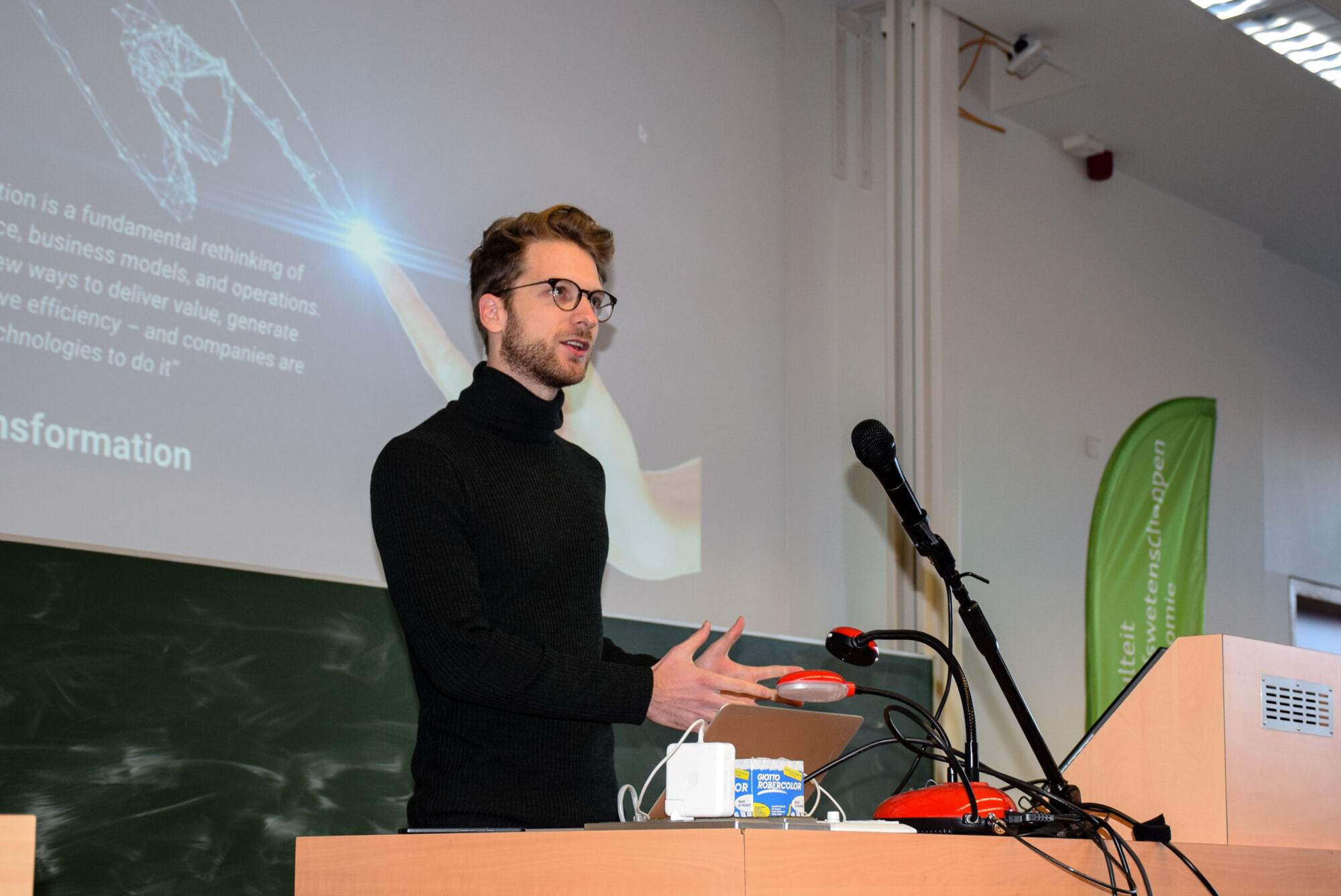 Gastcollege Sam Vergauwen YouTube (2).jpg