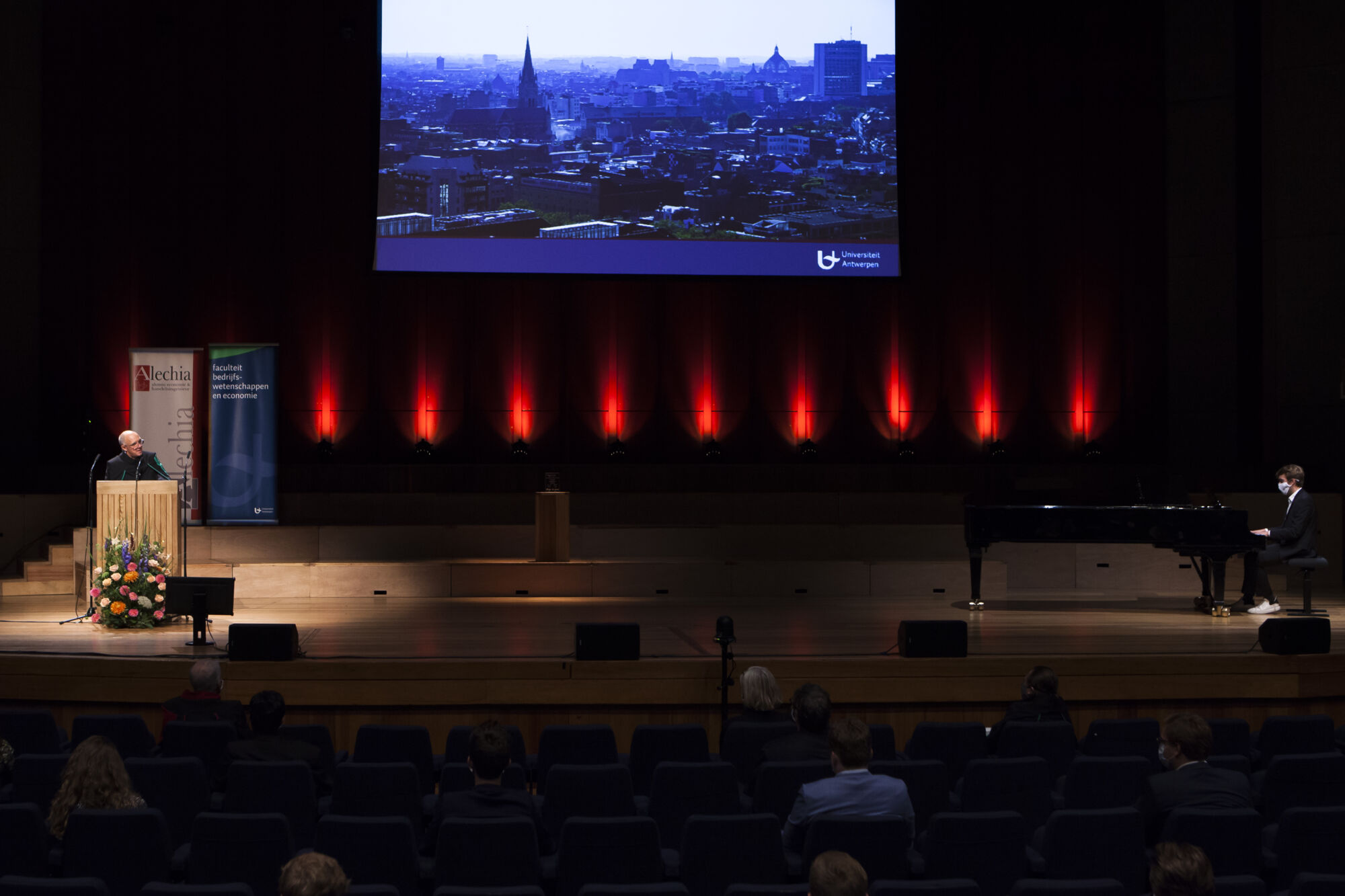 Proclamatie Faculteit Bedrijfswetenschappen en Economie 2020 (sessie 1) (36)