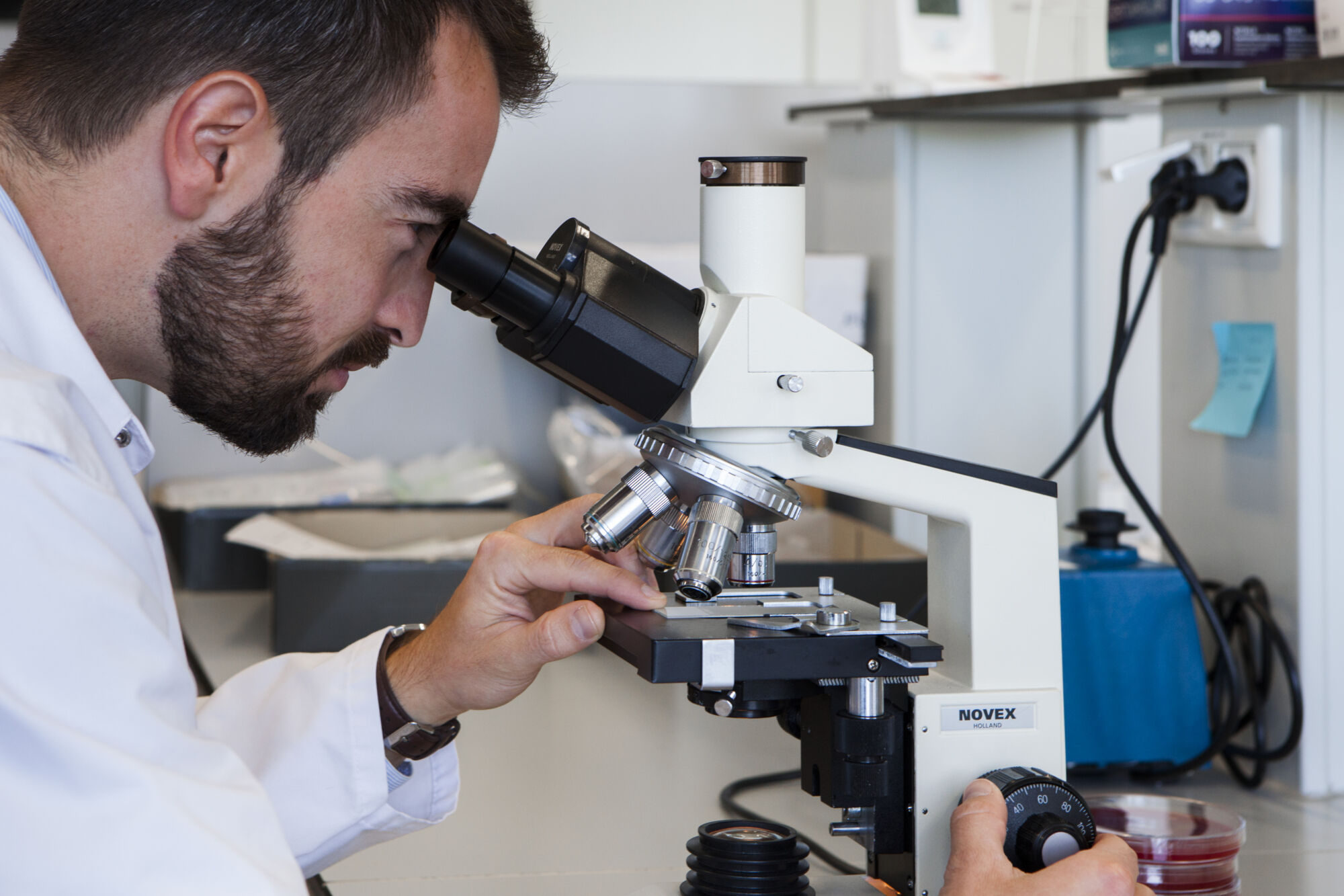 Laboratory of Medical Microbiology (19).jpg