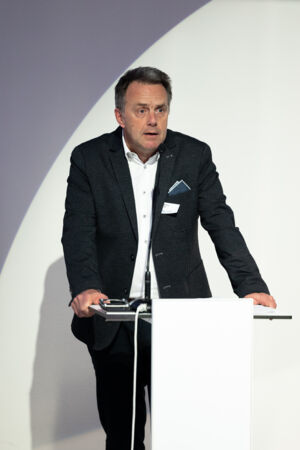 052_symposium_UMCA_4505-2.jpg