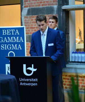 Beta Gamma Sigma 2018 (10).JPG