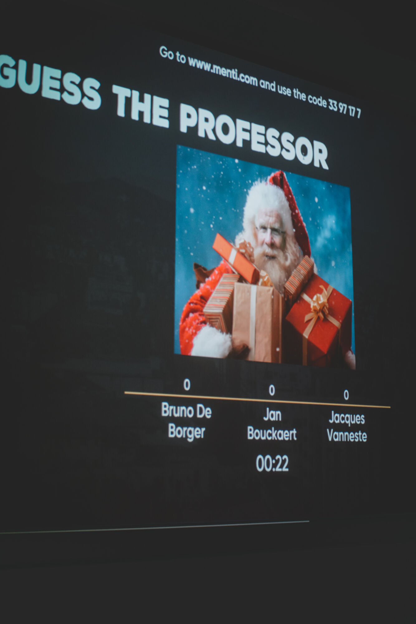 Christmas party international students FBE 2020 (10).jpg