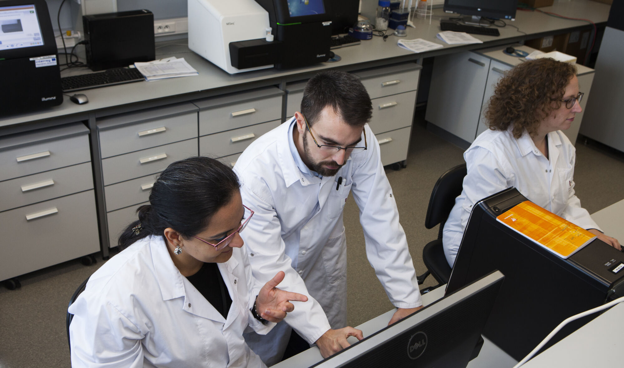 Laboratory of Medical Microbiology (25).jpg