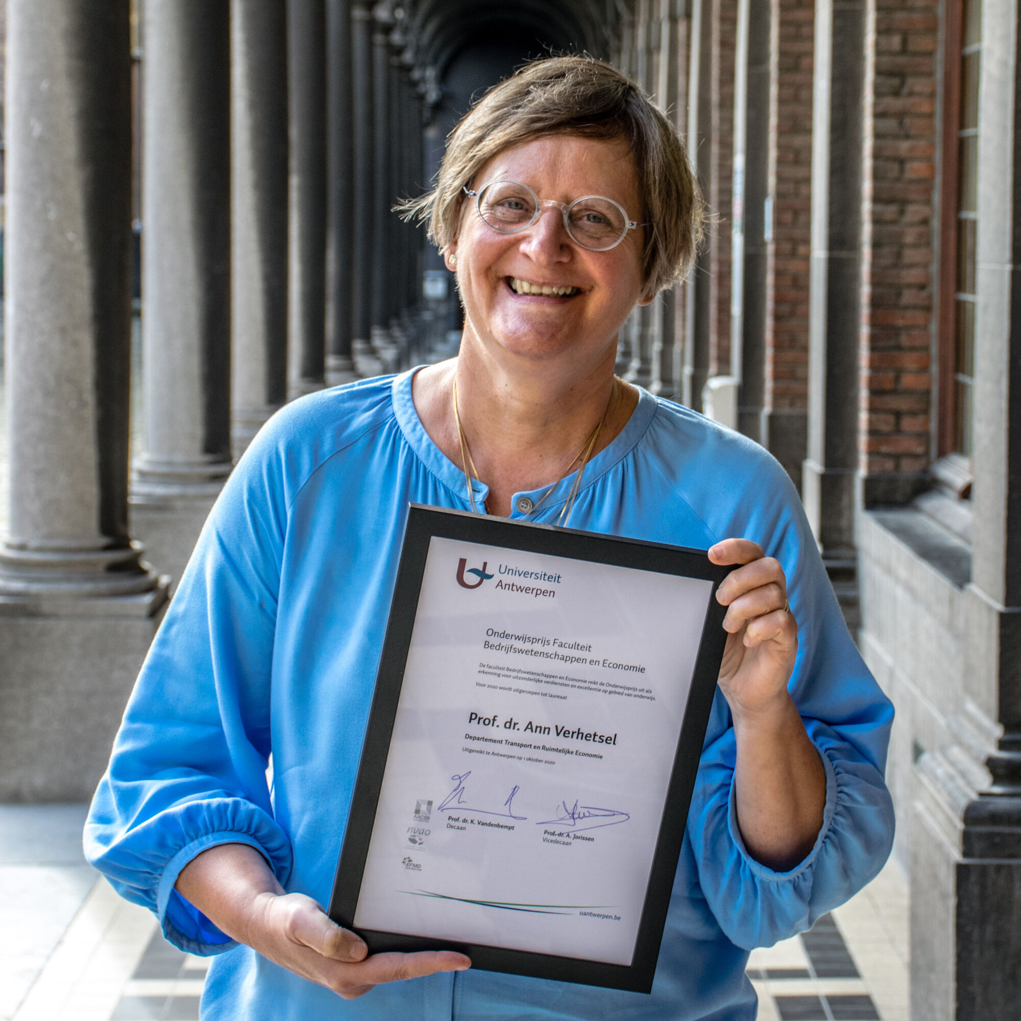 Ann Verhetsel wint award.jpg
