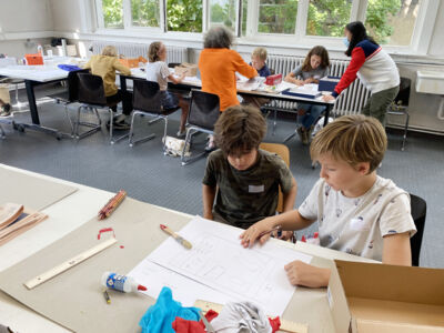 Kinderuniversiteit 2021- Ontwerp een kamer voor je favoriete personage (12).JPG