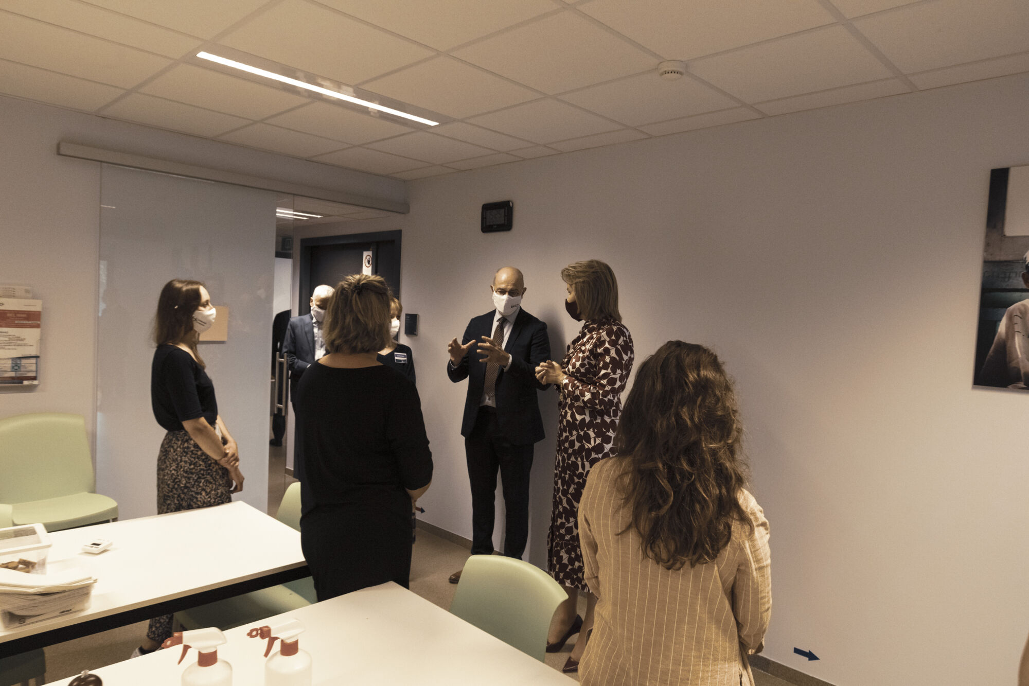 Koningin Mathilde bezoekt Centrum voor de Evaluatie van Vaccinaties (41).JPG