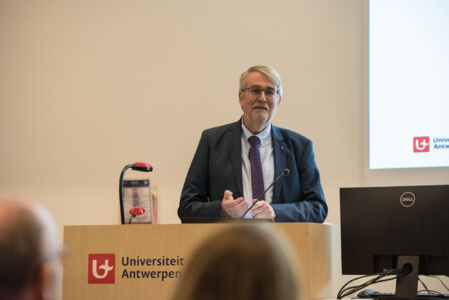 LEERSTOEL_ZORGBEROEPEN_028.jpg