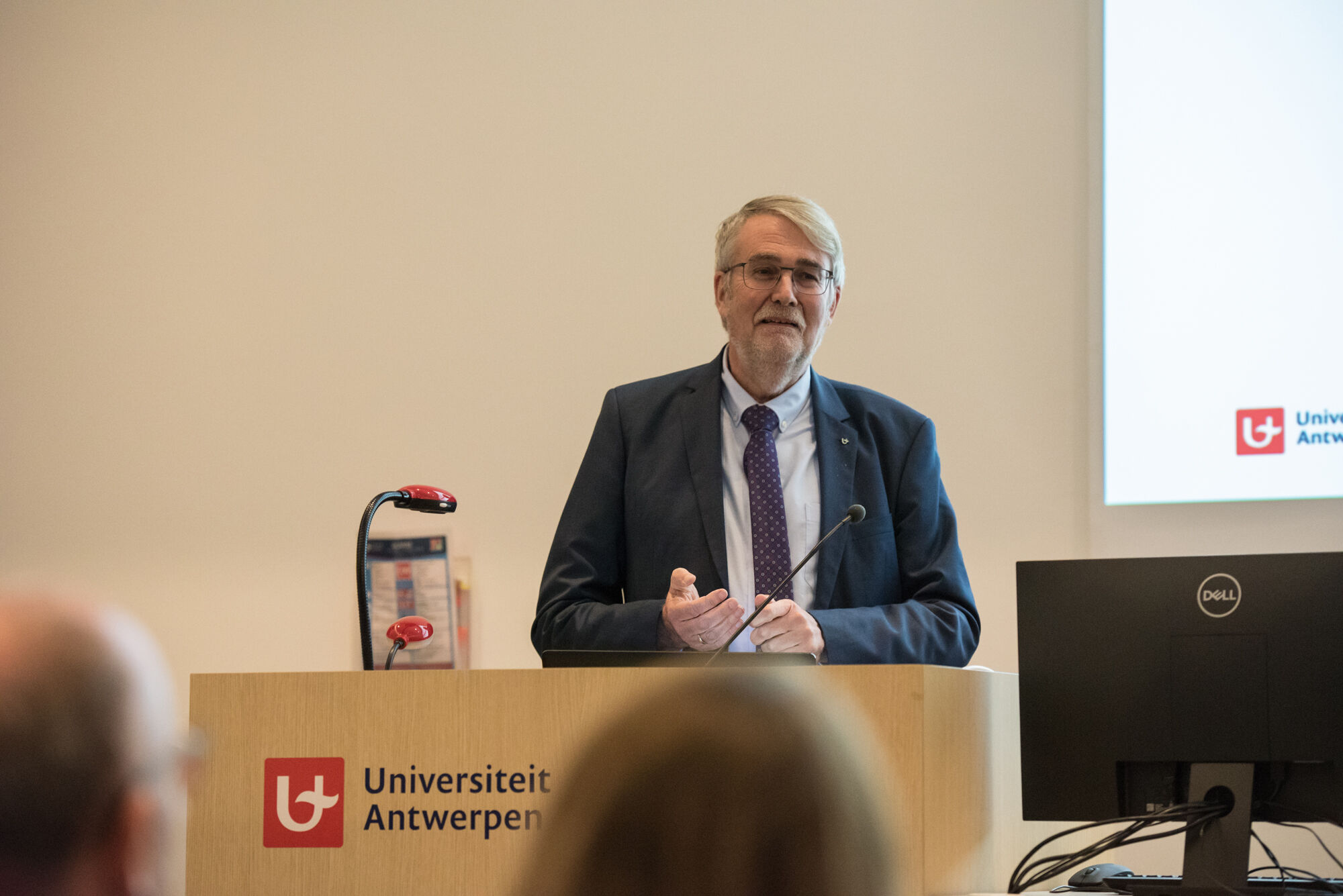 LEERSTOEL_ZORGBEROEPEN_028.jpg