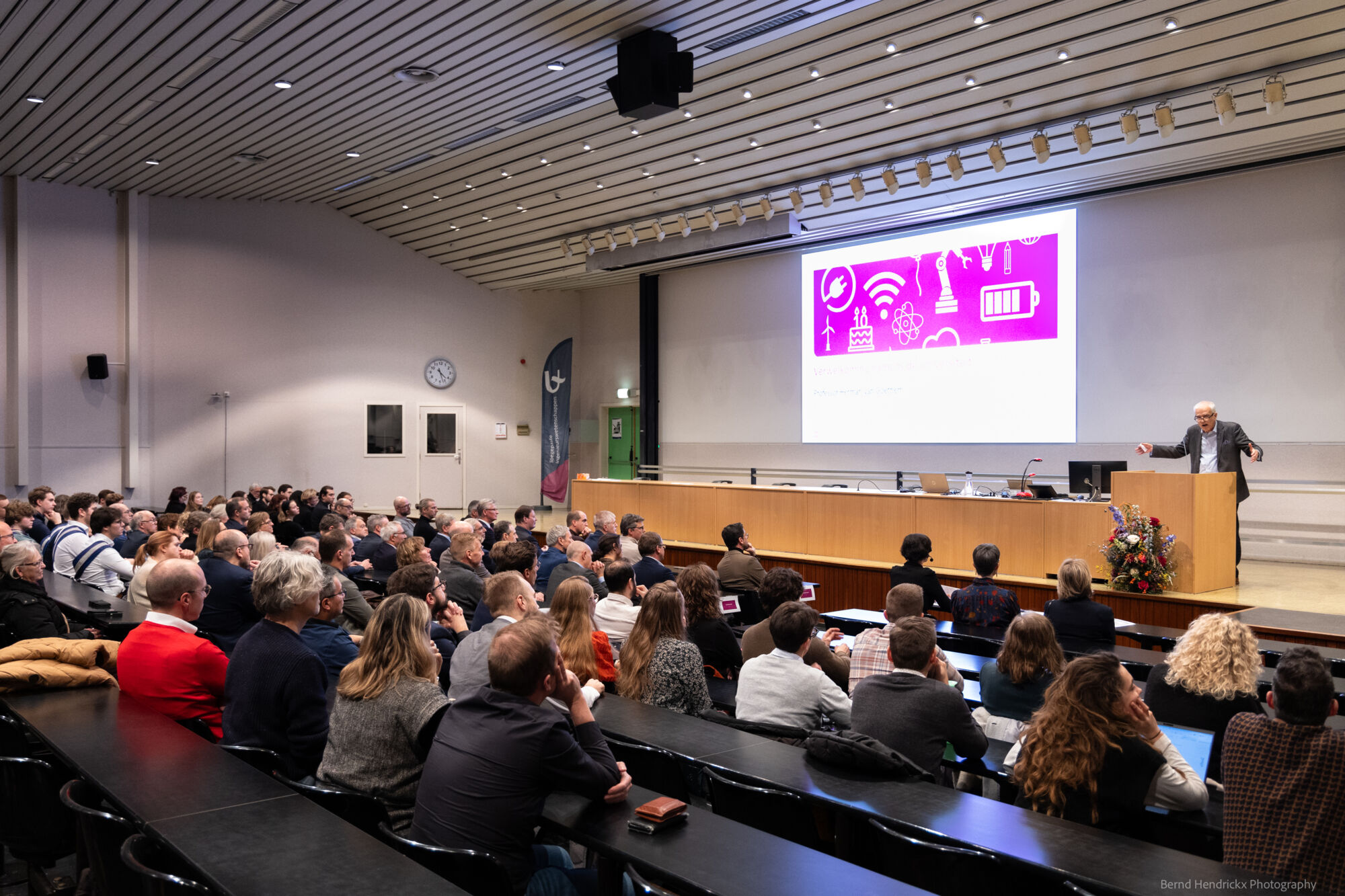 Academische zitting 10 jaar Faculteit Toegepaste Ingenieurswetenschappen (48).jpg